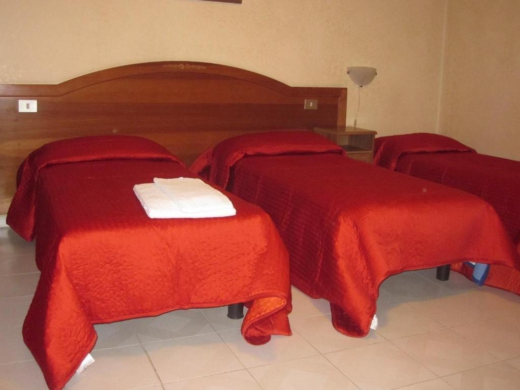 Hotel Vecchio Convento Bareggio Zimmer foto